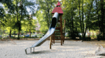 Schattiger Spielplatz im Ortsteil Tiergarten