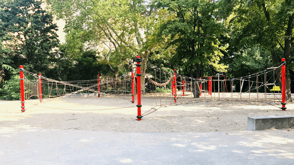 Spielplatz in der Adolfstraße