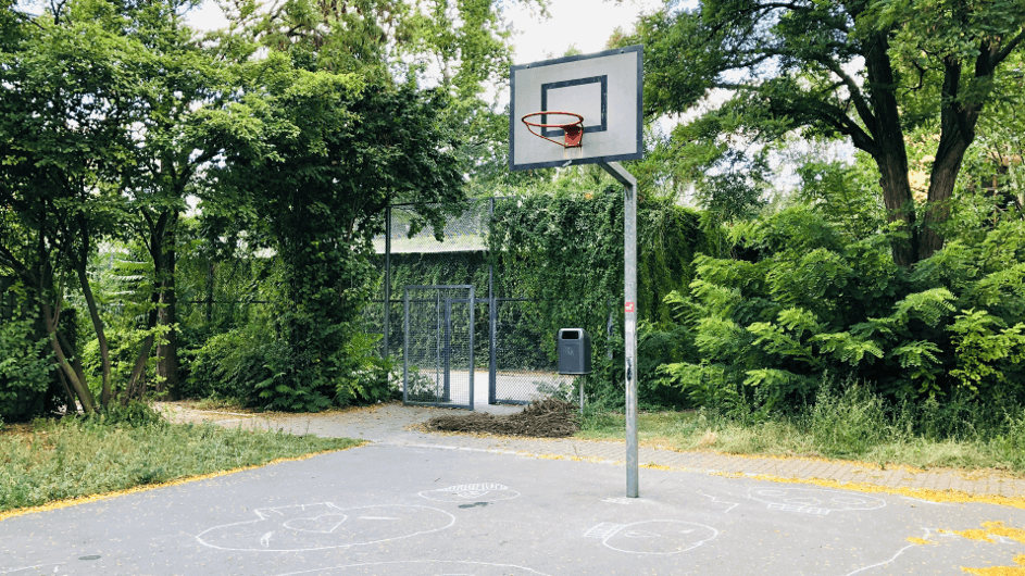 Bolzplatz – Luckauer Straße