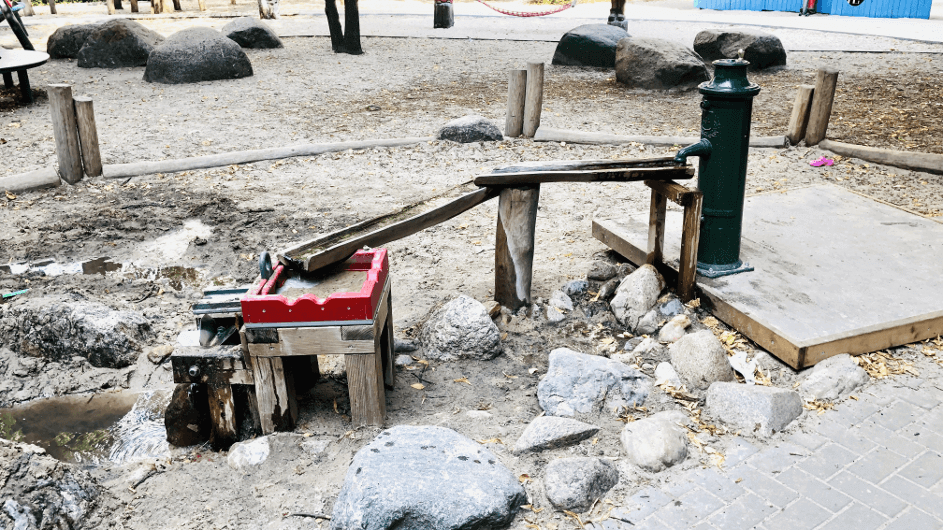 Spielplatz Knesebeckstraße