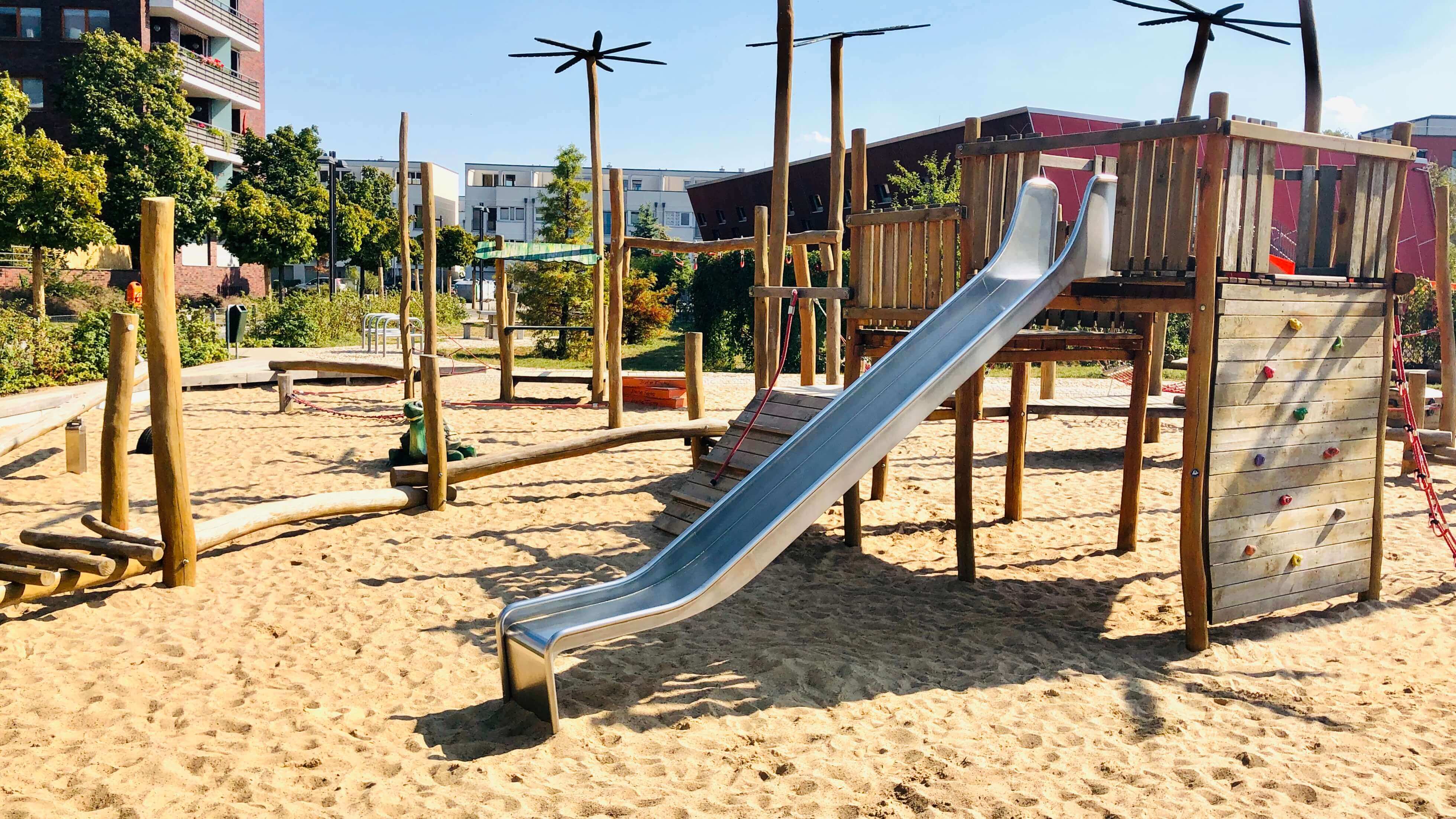 Spielplatz „Welle“ an der Rummelsburger Bucht