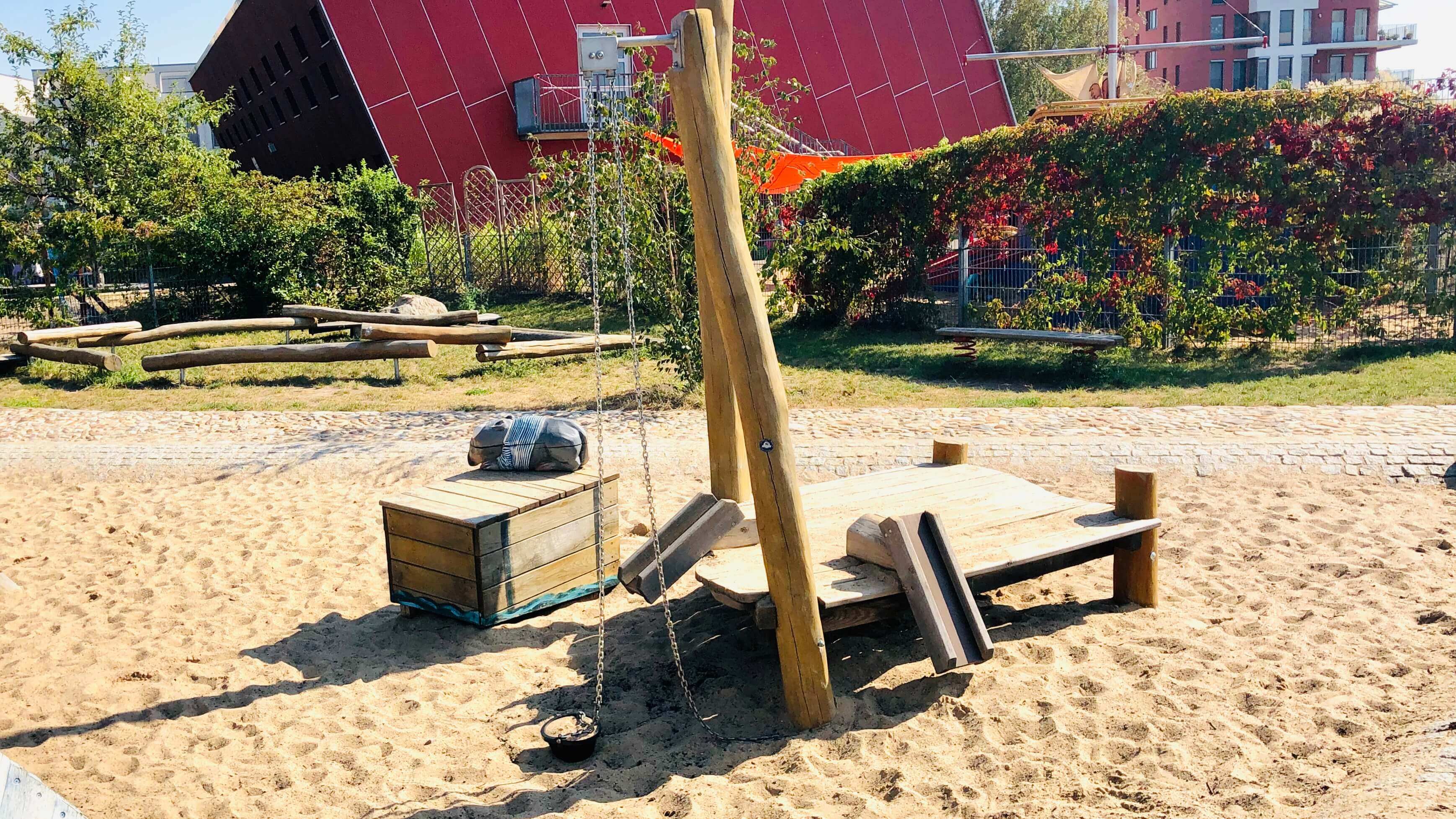 Spielplatz „Welle“ an der Rummelsburger Bucht