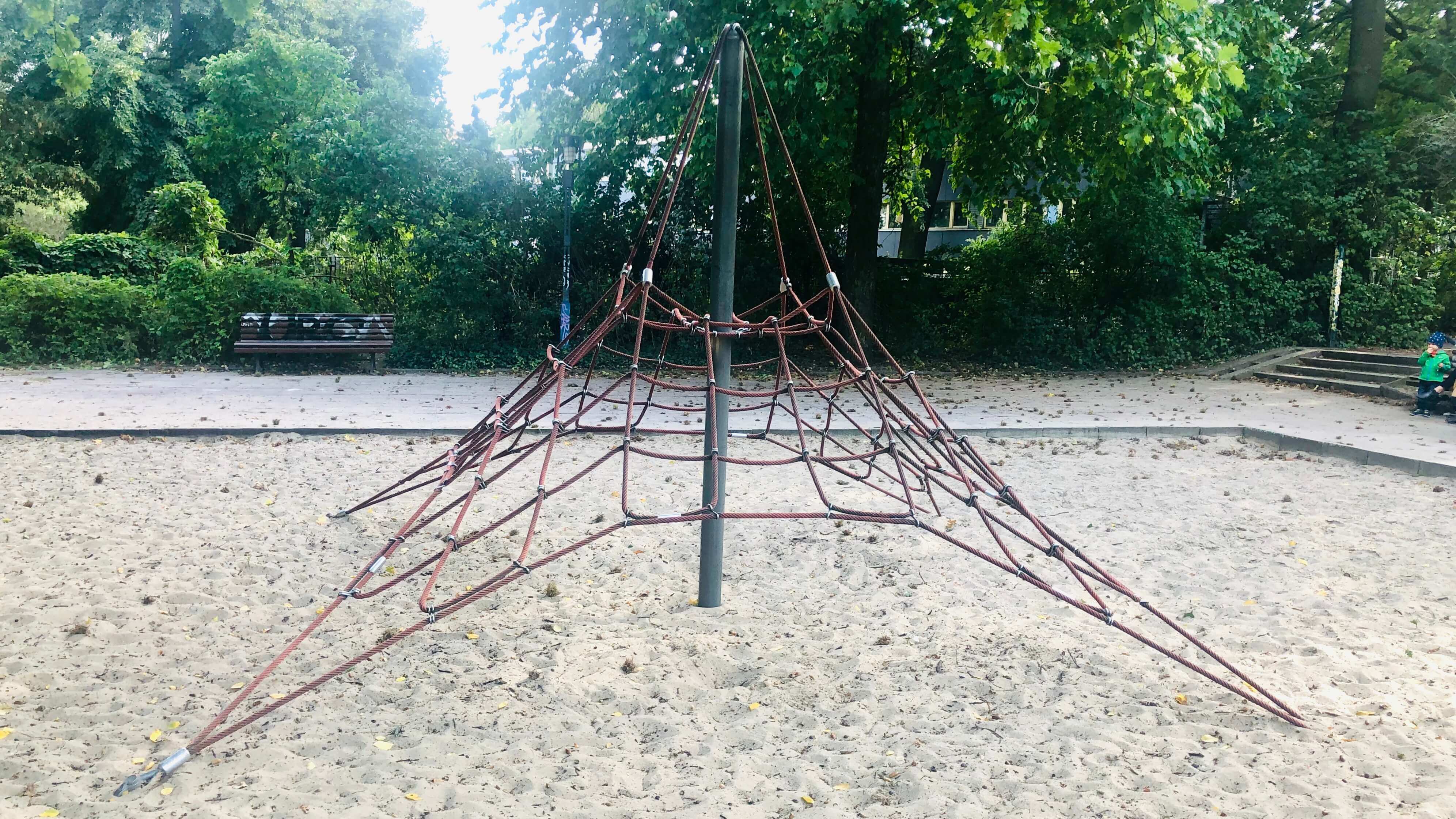 Spielplatz hinterm Krankenhaus