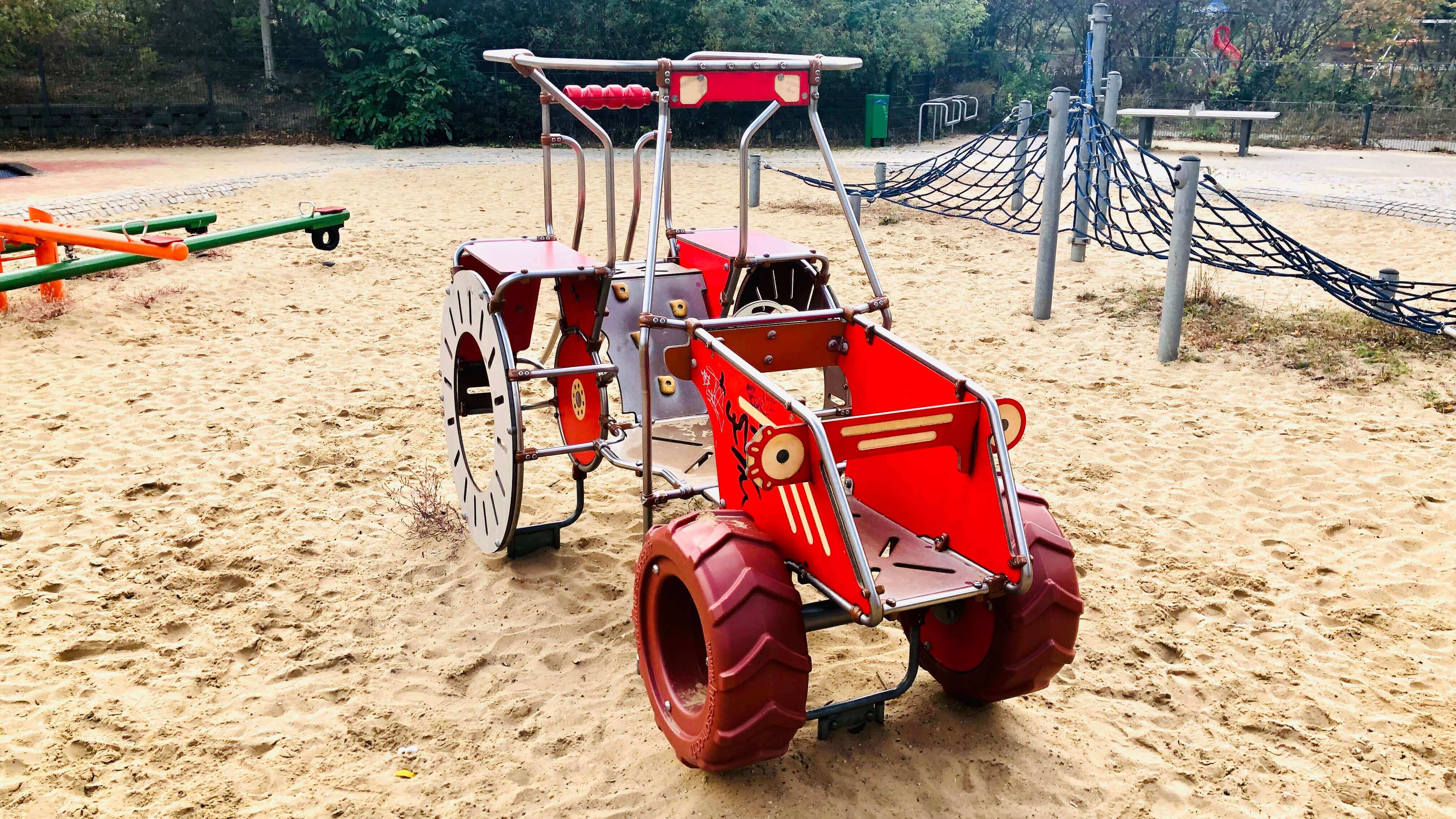 Spielplatz – Ortolfstraße